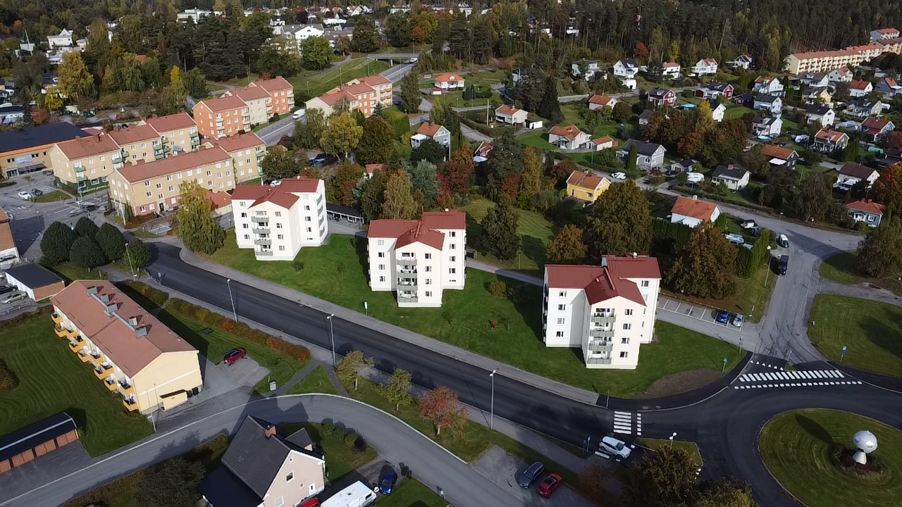 Drönarvy över Herrgårdsgatan 8